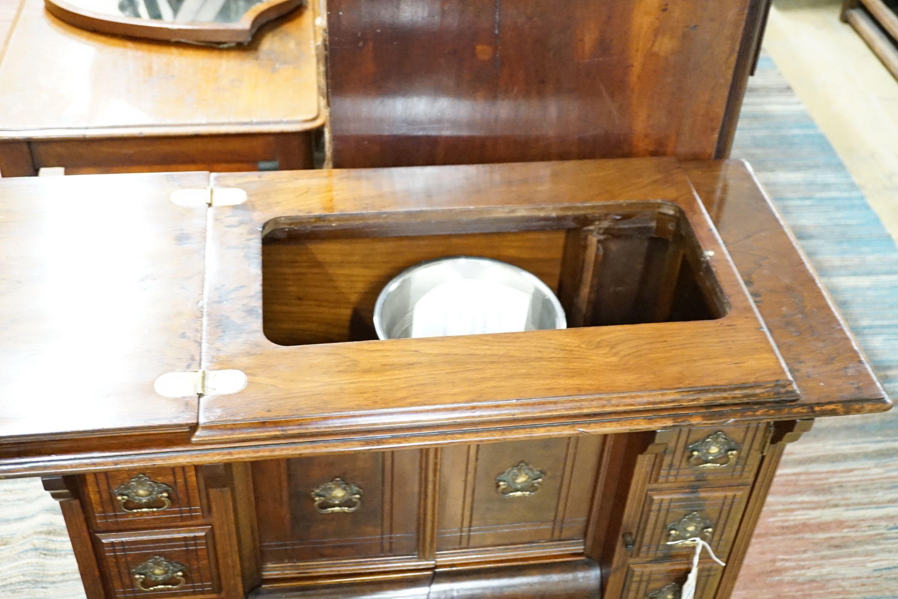 A walnut drink's cabinet, converted from a sewing machine cabinet, 86.5 cm wide, 45 cm deep, 80 cm high